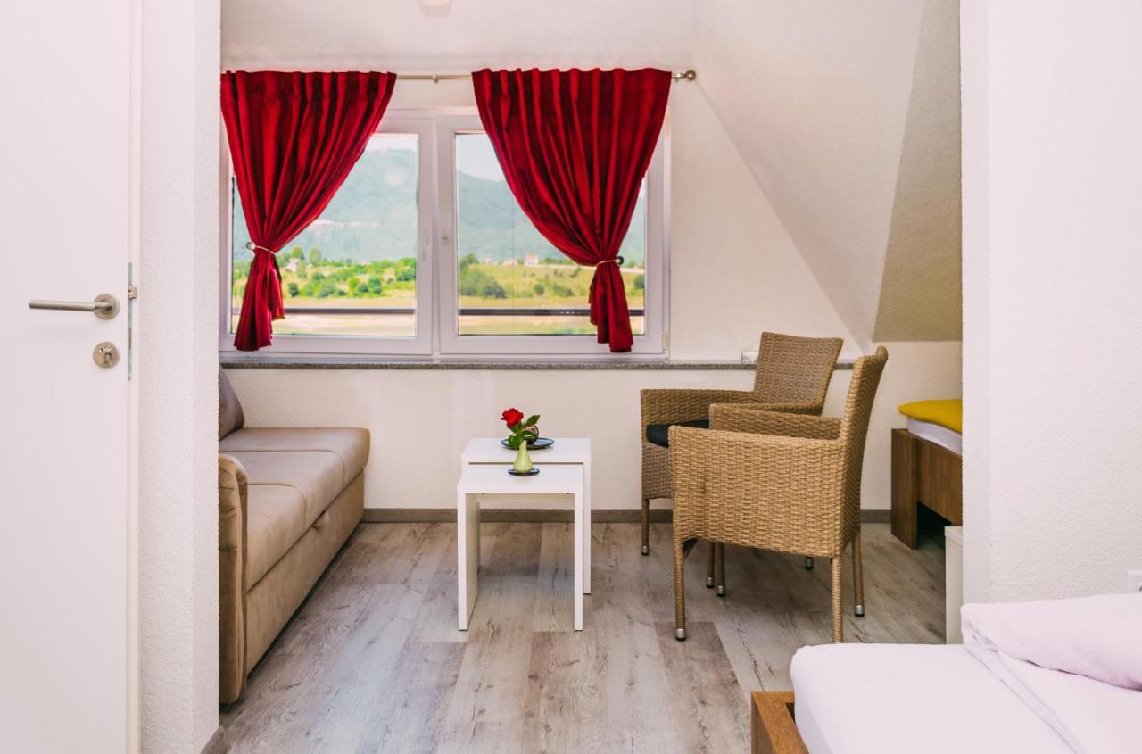 Apartmani Markesic Ramsko Jezero Prozor Zewnętrze zdjęcie