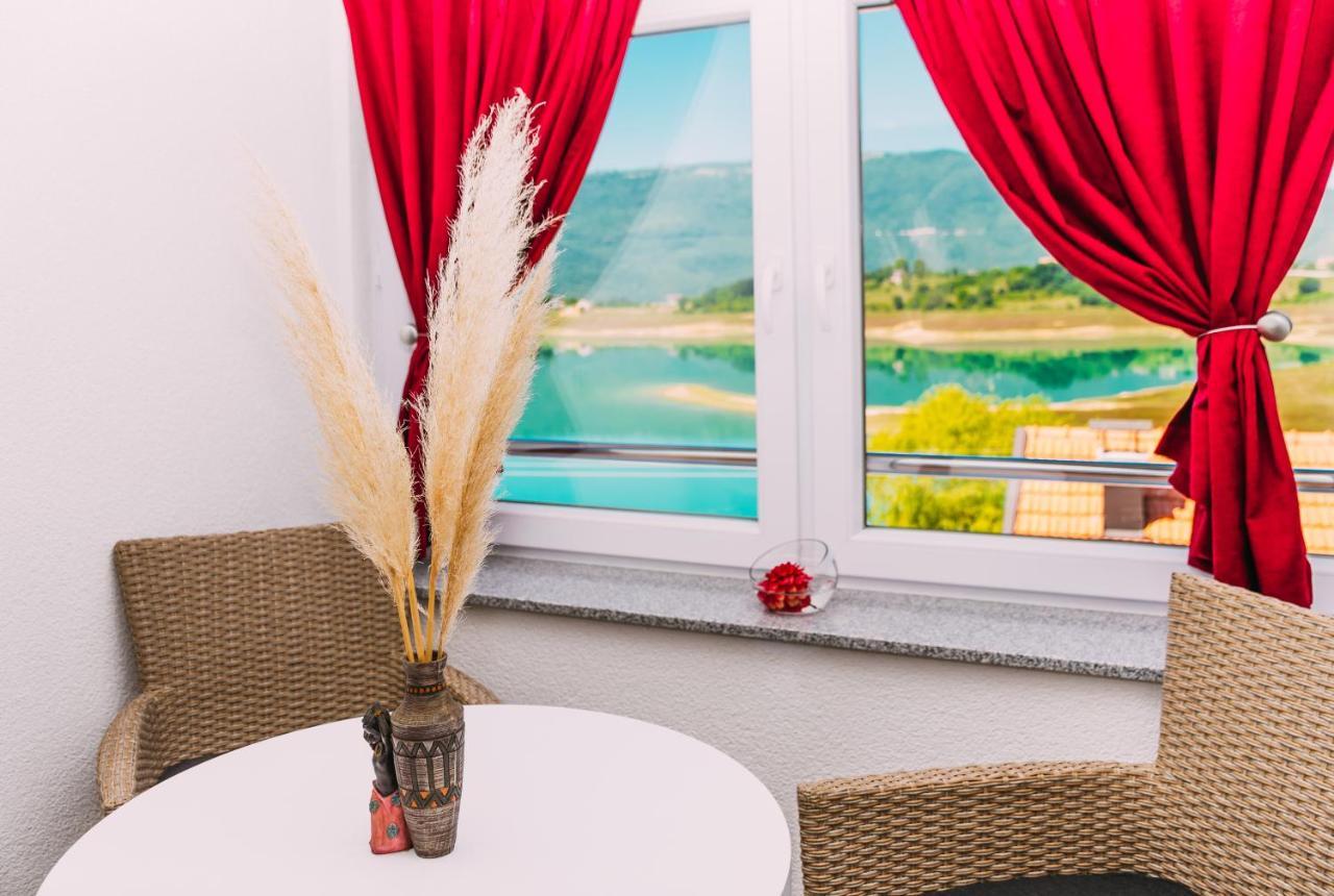 Apartmani Markesic Ramsko Jezero Prozor Zewnętrze zdjęcie
