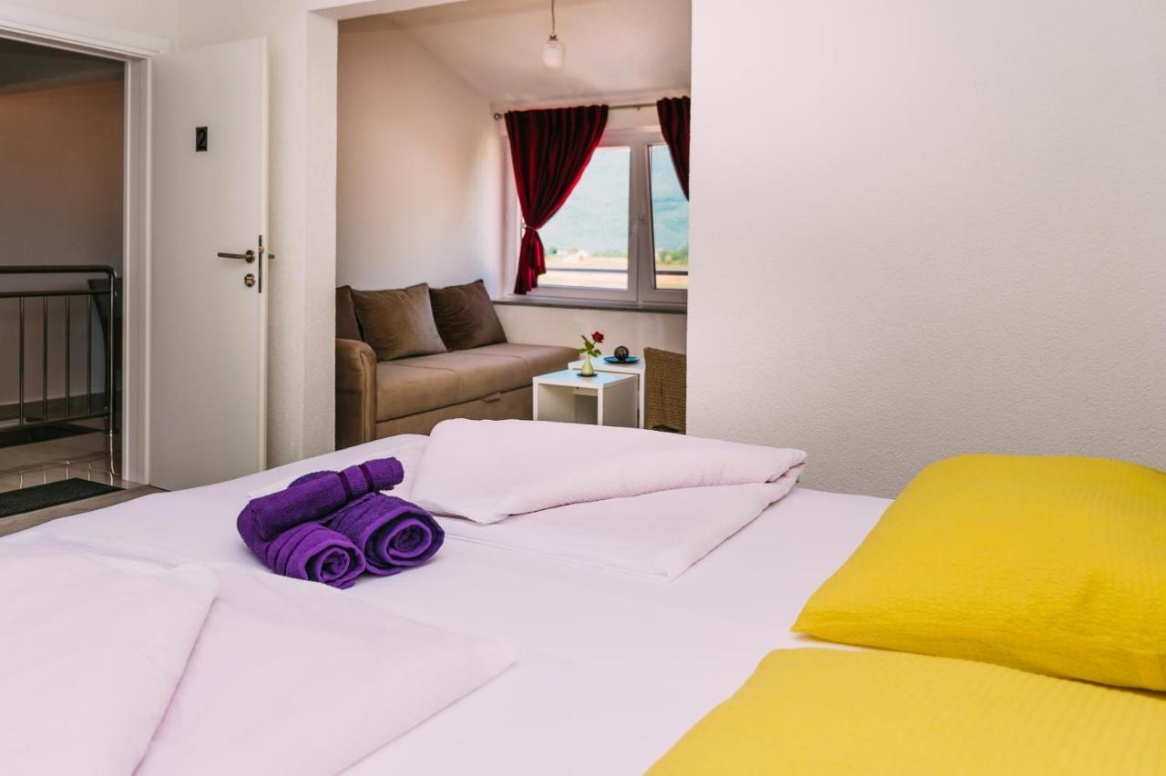 Apartmani Markesic Ramsko Jezero Prozor Zewnętrze zdjęcie