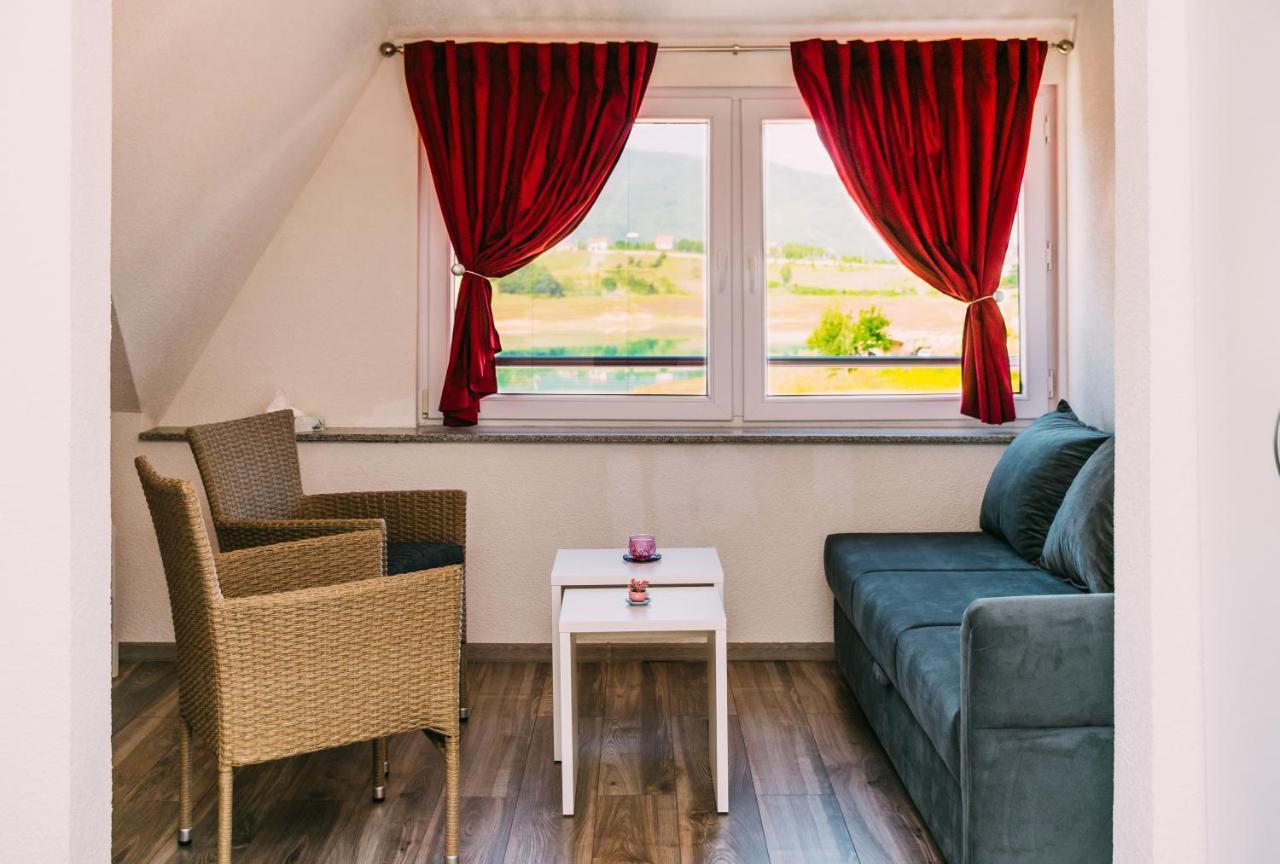 Apartmani Markesic Ramsko Jezero Prozor Zewnętrze zdjęcie