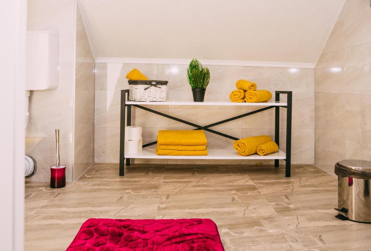 Apartmani Markesic Ramsko Jezero Prozor Zewnętrze zdjęcie